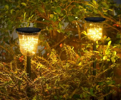 Luci solari per vialetti da giardino Pali alimentati impermeabili per esterni Prodotti LED Spot Cortile Prato Vialetto Sentiero Paesaggio Luminoso Alto lume IP65 40 Lm Caldo e colorato